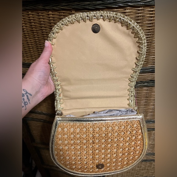 BRAND NEW WITH TAGS • Lilly Pulitzer LaConcha Cane Crossbody Natural Gold Sea - Picture 5 of 6